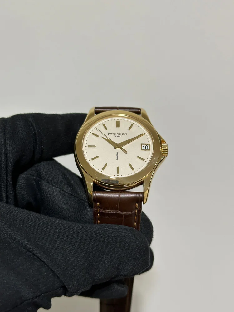 Patek Philippe Calatrava 5107J-001